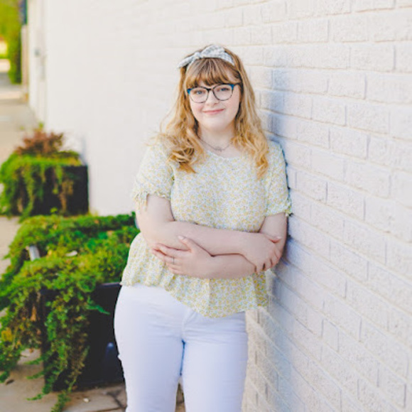 Meet your Posher, Natalie - Picture 1 of 1